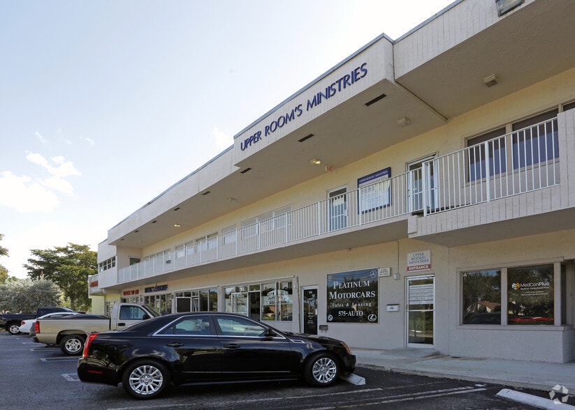 11030-11050 Wiles Rd, Coral Springs, FL for sale - Building Photo - Image 3 of 23
