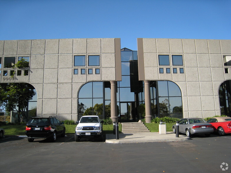 9909 Huennekens St, San Diego, CA for lease - Building Photo - Image 2 of 6