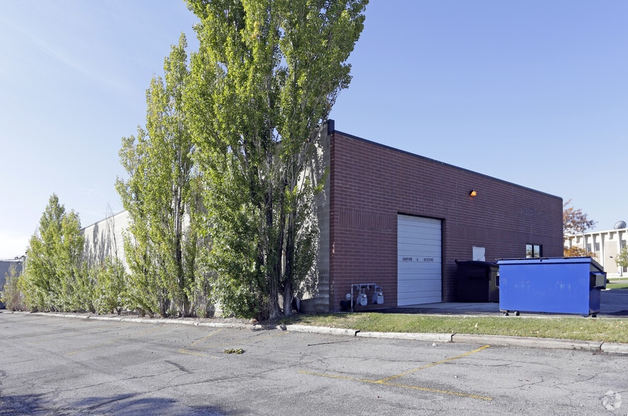 2301-2315 Decker Lake Blvd, Salt Lake City, UT for lease - Building Photo - Image 3 of 4
