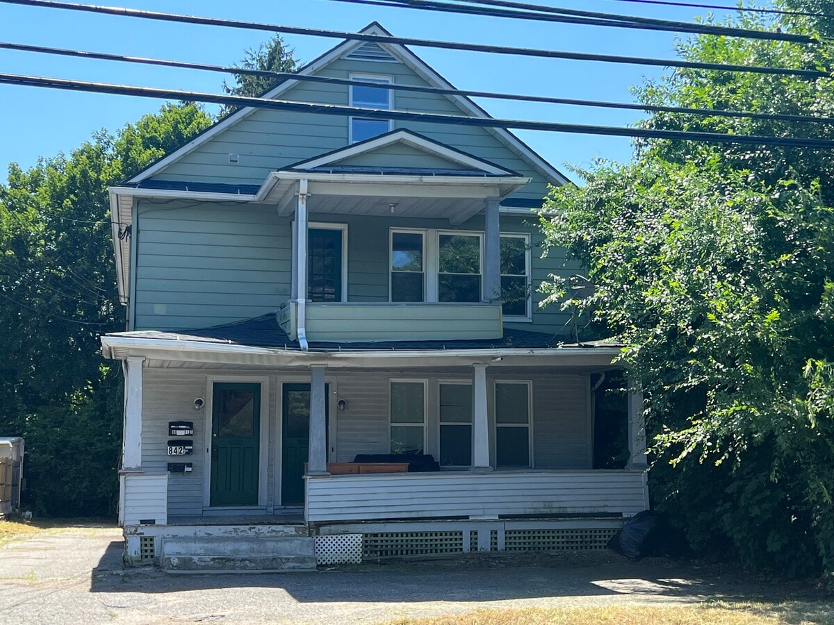 84 Winsted Rd, Torrington, CT 06790 84 Winsted Rd, Torrington, CT