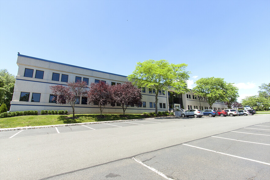 575 State Route 28, Raritan, NJ for lease - Building Photo - Image 1 of 23