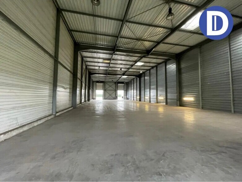 Flex in Ennery for lease - Building Photo - Image 2 of 6