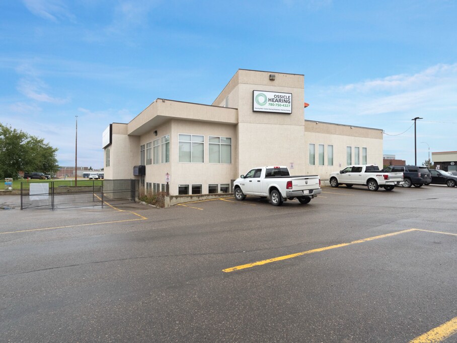 604 Signal Rd, Fort McMurray, AB T9H 4Z4