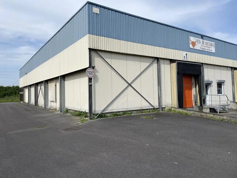 Office in Noeux-les-Mines for lease - Building Photo - Image 1 of 3