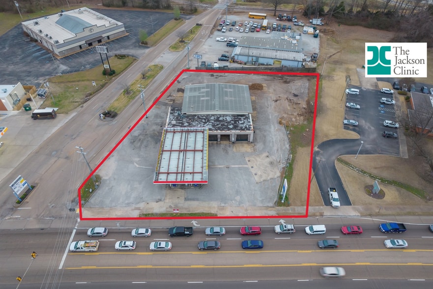 1911 S Highland Ave, Jackson, TN for lease - Building Photo - Image 2 of 24