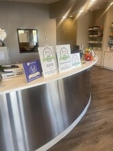 2274 NE Peachtree Rd, Atlanta, GA for lease Interior Photo- Image 2 of 8