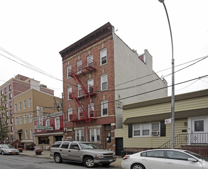 30 Withers St, Brooklyn, NY for sale - Building Photo - Image 1 of 1