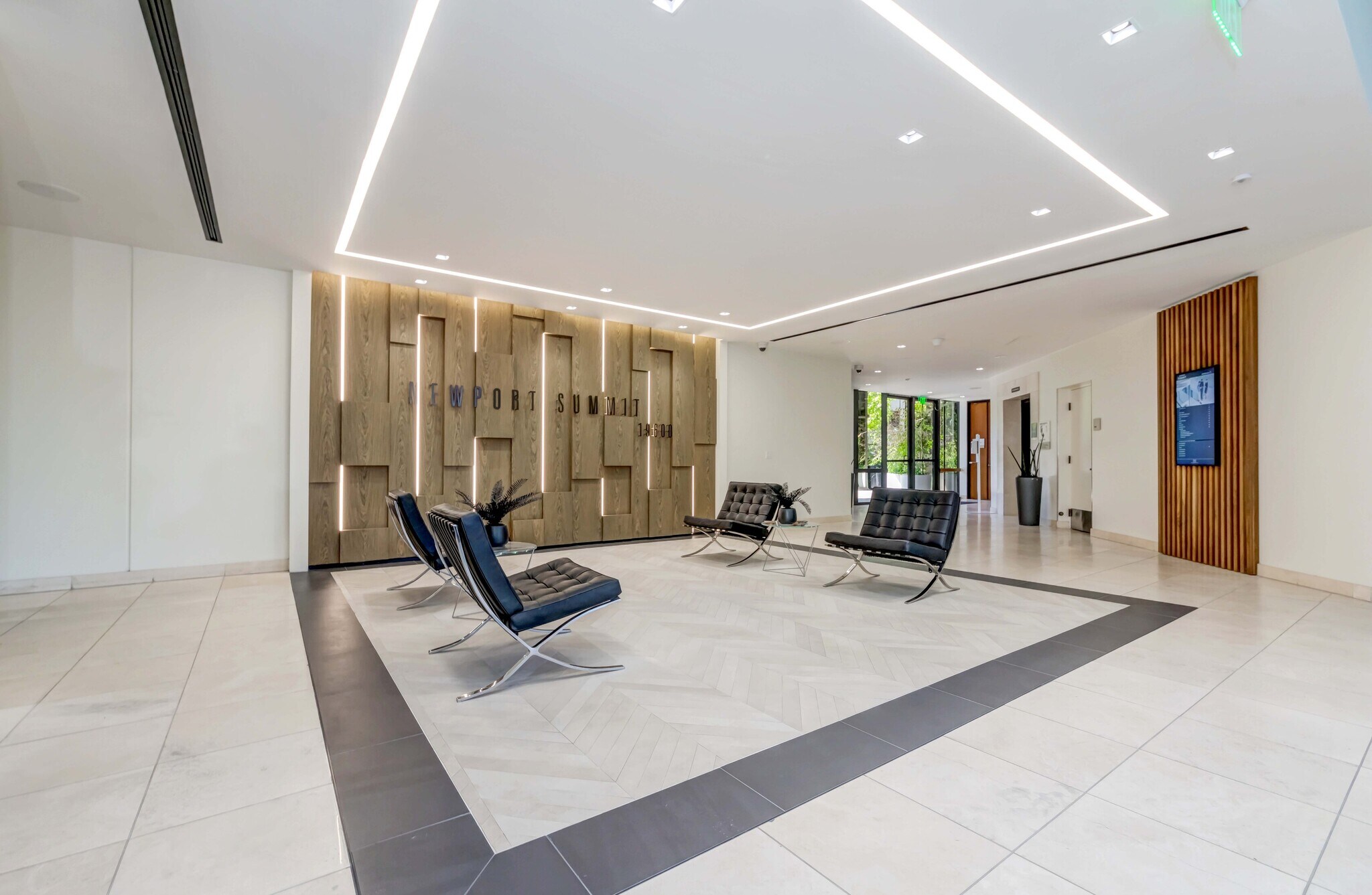 19600 Fairchild Rd, Irvine, CA 92612 Newport Summit