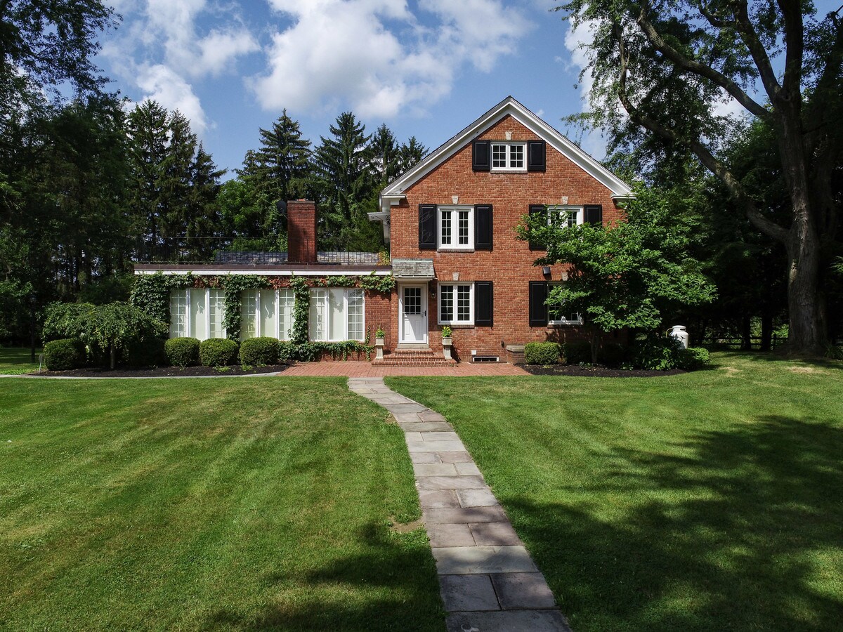 383 Pond Rd, Honeoye Falls, NY 14472