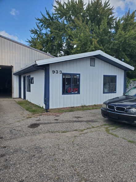 932-934 2nd St, Kalamazoo, MI for sale - Building Photo - Image 1 of 5