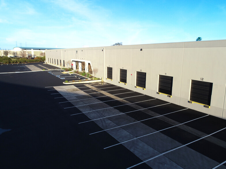 767 Eubanks Dr, Vacaville, CA for lease - Building Photo - Image 3 of 10