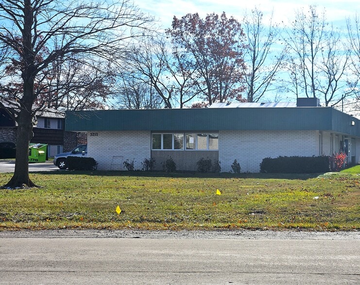 3215 Christy Way S, Saginaw, MI for sale - Building Photo - Image 2 of 10