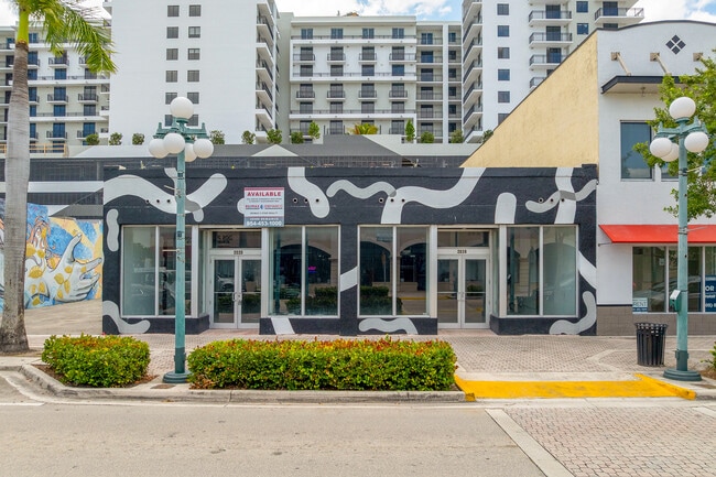 More details for 2020 Harrison St, Hollywood, FL - Retail for Sale