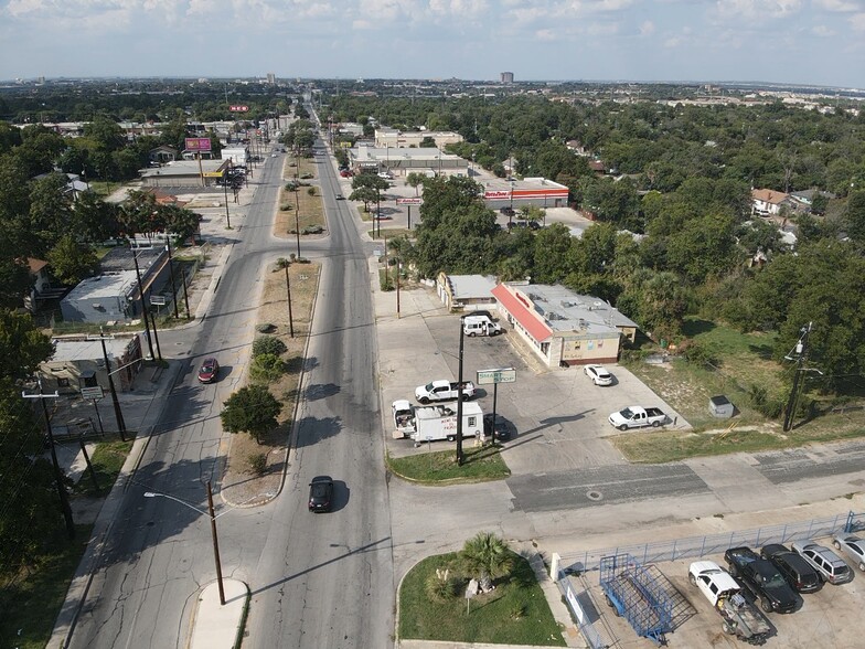 222 N New Braunfels Ave, San Antonio, TX for sale - Building Photo - Image 3 of 25