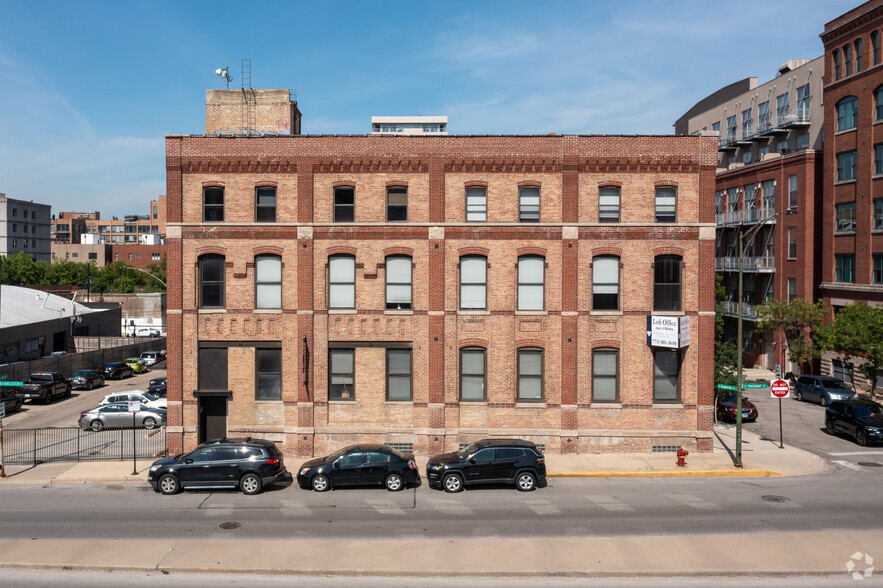 800 W Huron St, Chicago, IL for lease - Building Photo - Image 2 of 12