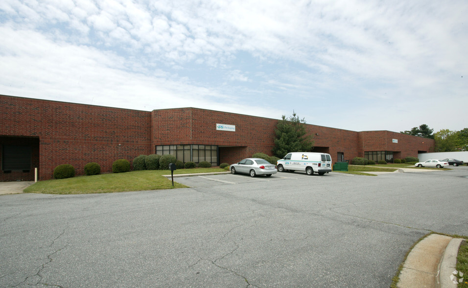 1203 Baker Rd, High Point, NC for lease - Building Photo - Image 3 of 5