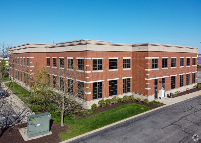 10801 N Michigan Rd, Zionsville, IN for lease - Building Photo - Image 2 of 4