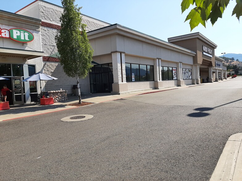 340 NE Beacon Dr, Grants Pass, OR for lease - Building Photo - Image 1 of 4