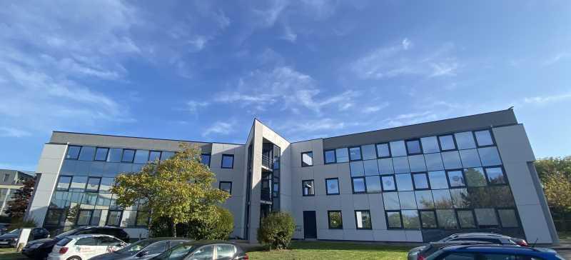 Office in Écully for lease - Building Photo - Image 1 of 7