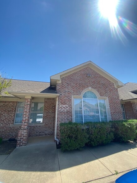 2840 Keller Springs Rd, Carrollton, TX for sale - Building Photo - Image 3 of 11