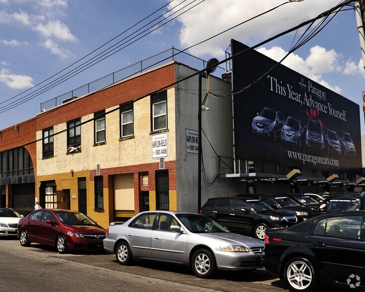 33-16 57th St, Woodside, NY for sale - Primary Photo - Image 1 of 1