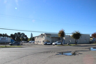 945 F St, West Sacramento, CA for lease Building Photo- Image 1 of 1