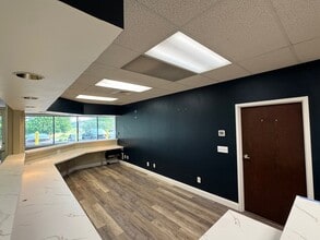 3735 Easton Nazareth Hwy, Easton, PA for lease Interior Photo- Image 2 of 5