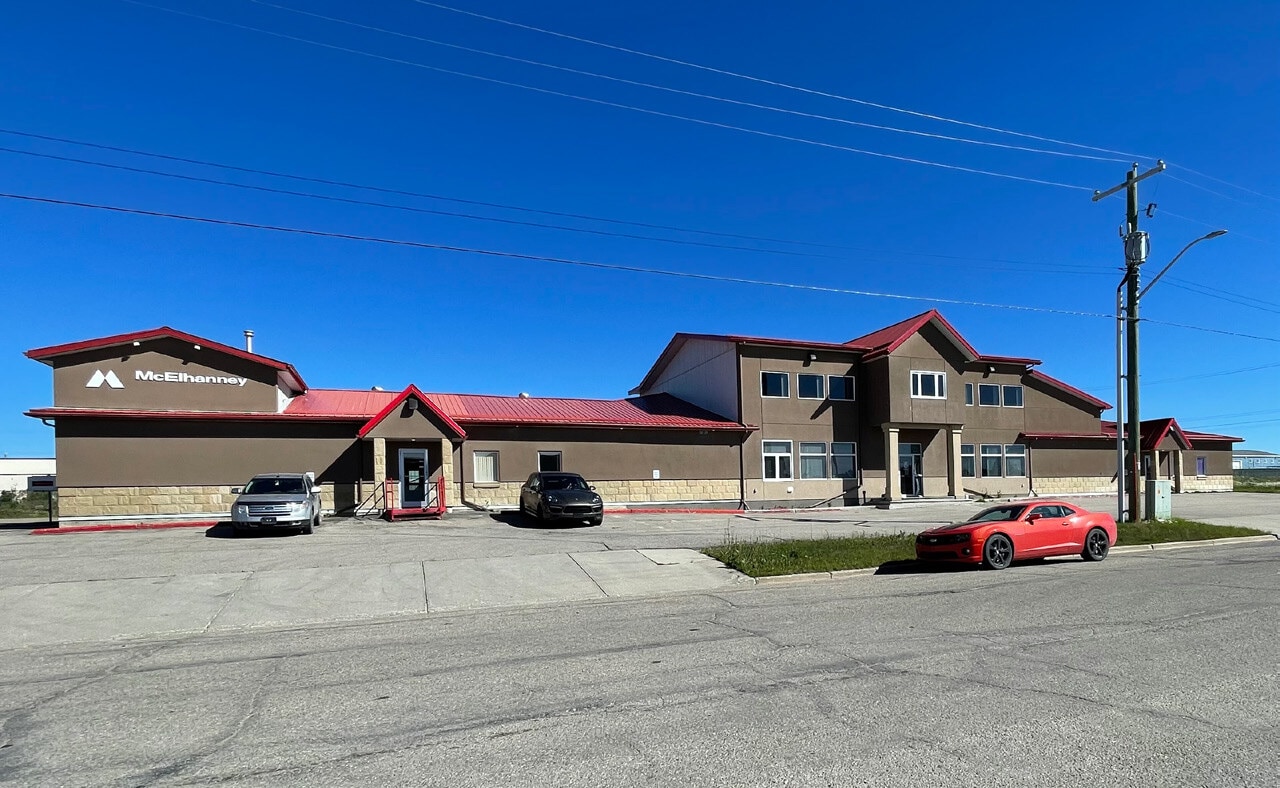 5904 3 Ave, Edson, AB T7E 1R8 Office for Sale