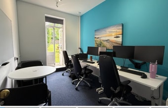 45 Devon Sq, Newton Abbot for lease Interior Photo- Image 2 of 3