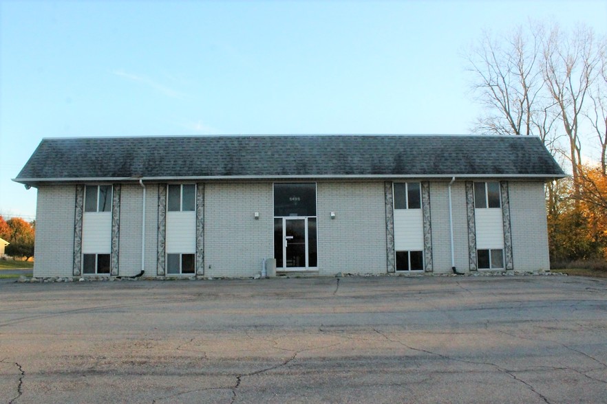 5495 Ann Arbor Rd, Jackson, MI for sale - Building Photo - Image 1 of 1