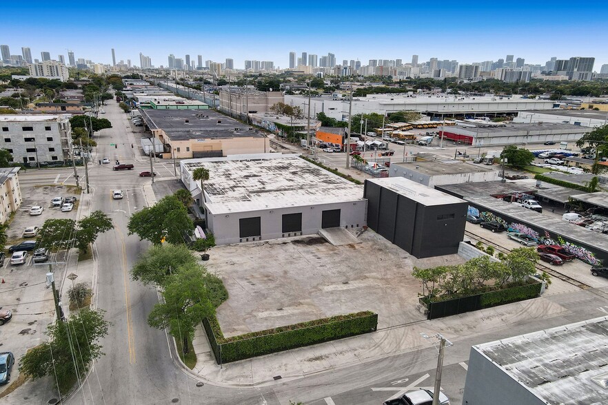 2200 NW 23rd St, Miami, FL for sale - Building Photo - Image 1 of 1