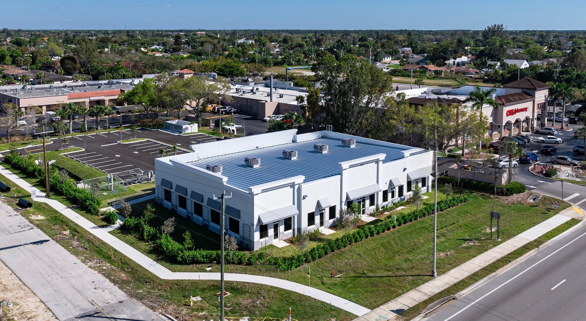 2772 Santa Barbara Blvd, Naples, FL for lease Building Photo- Image 1 of 12