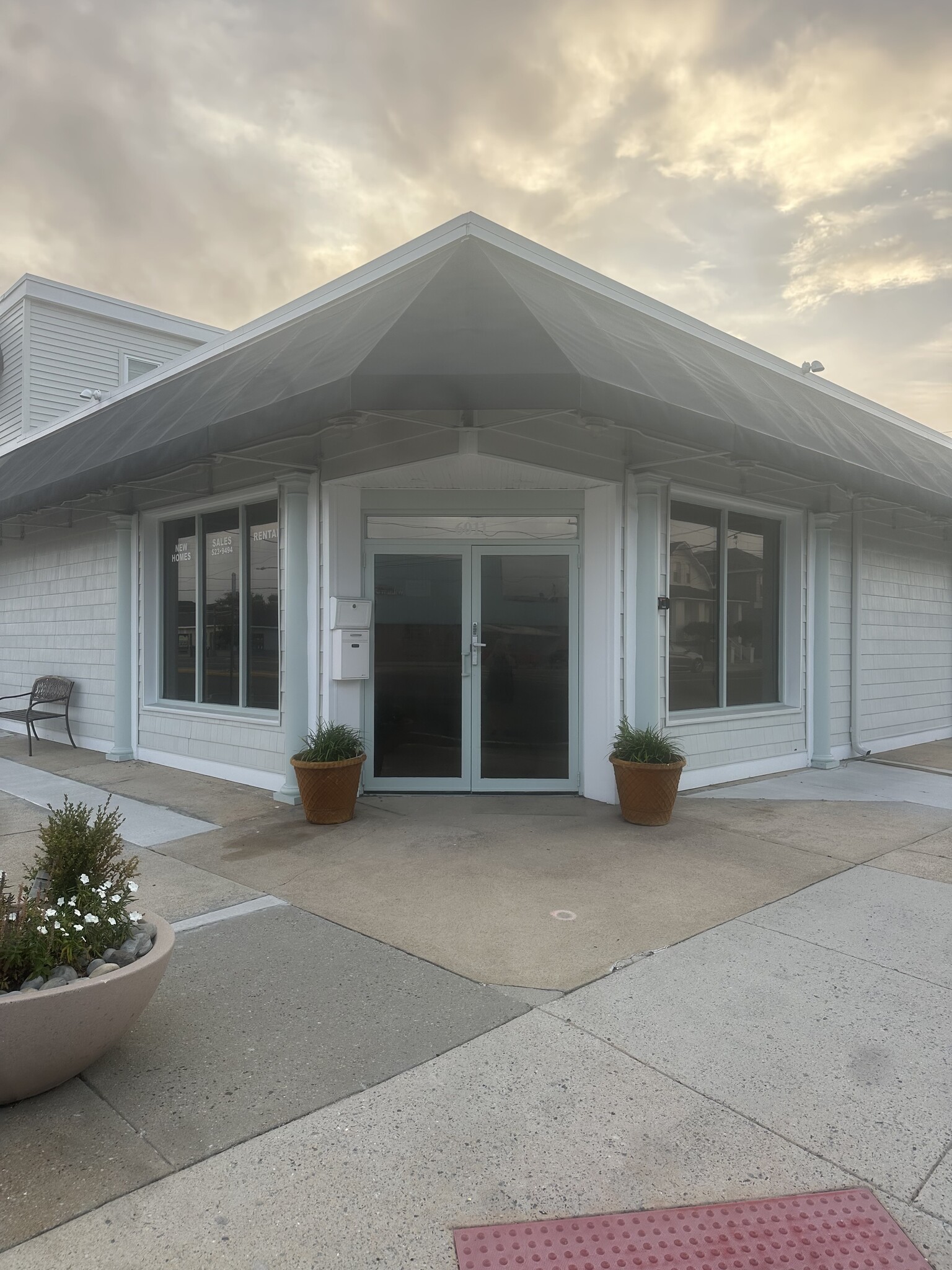 6011 New Jersey Ave, Wildwood Crest, NJ for lease Primary Photo- Image 1 of 11