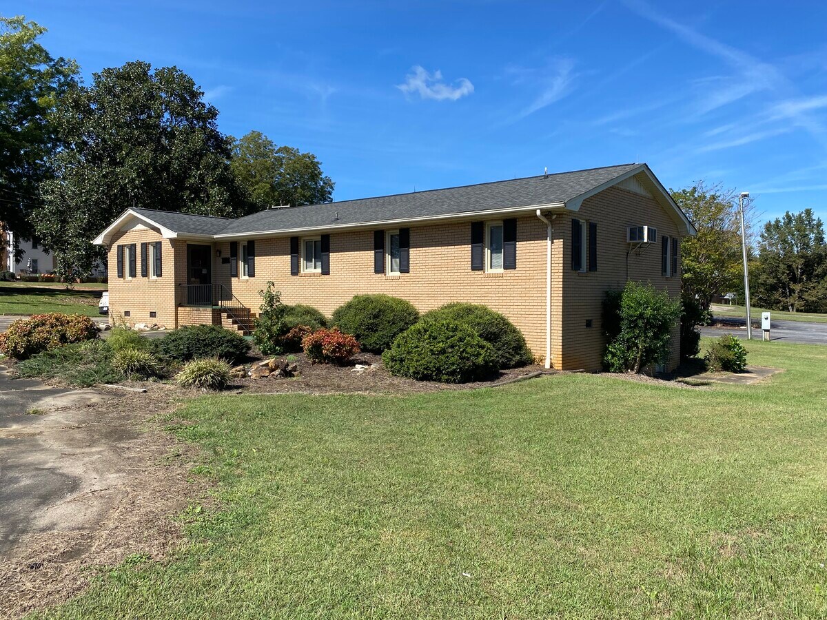 4919 Fallston Rd, Lawndale, NC 28090