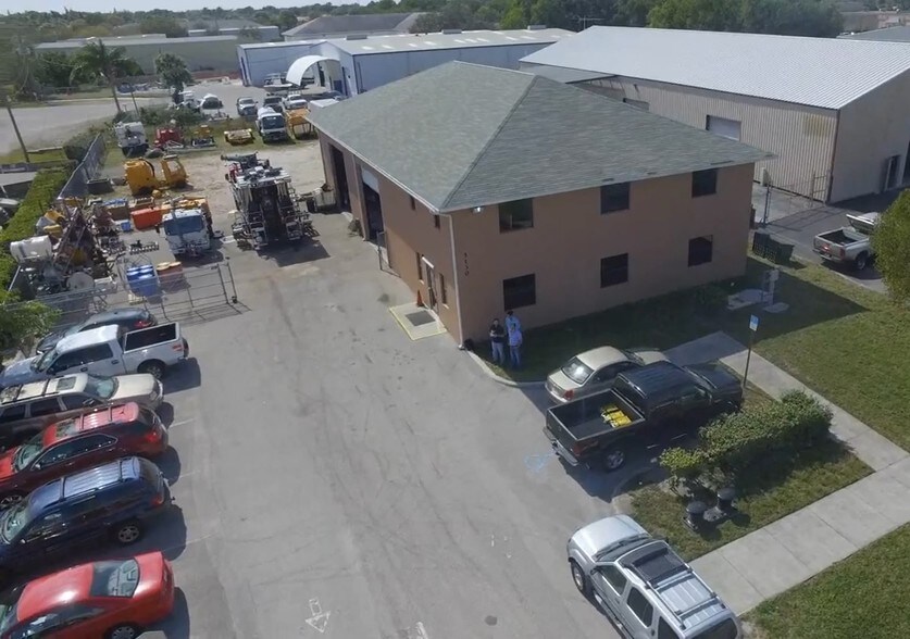 3130 SE Slater St, Stuart, FL for sale - Building Photo - Image 1 of 1