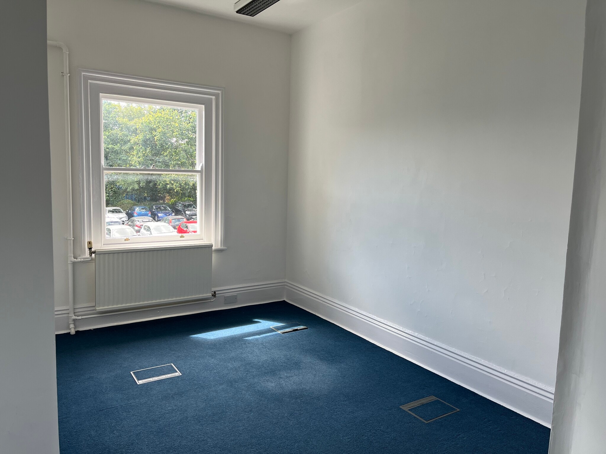 Salisbury Rd, Calmore for lease Interior Photo- Image 1 of 3