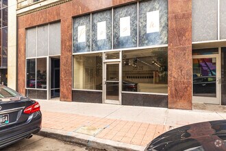 10 4th St E, Saint Paul, MN for lease Building Photo- Image 1 of 9