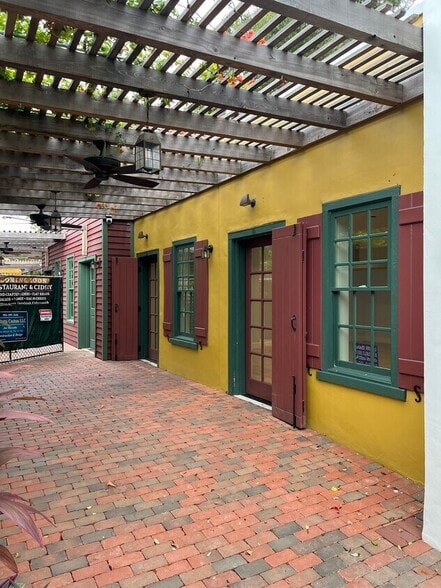 18 Saint George St, Saint Augustine, FL for lease - Building Photo - Image 2 of 7