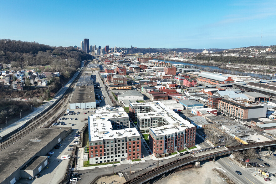 3234 Liberty Ave, Pittsburgh, PA for lease - Aerial - Image 2 of 5