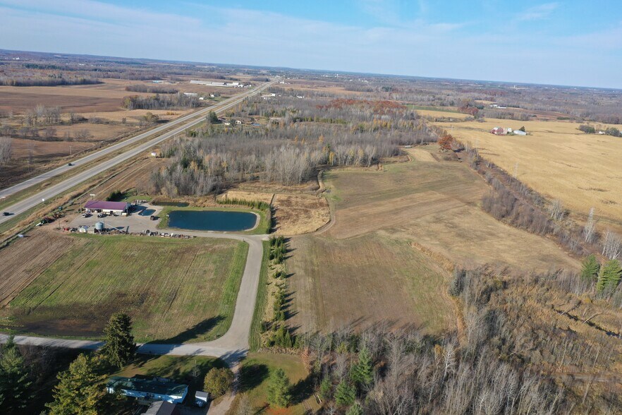 W8854 E 2nd Rd, Coleman, WI for sale - Primary Photo - Image 1 of 1