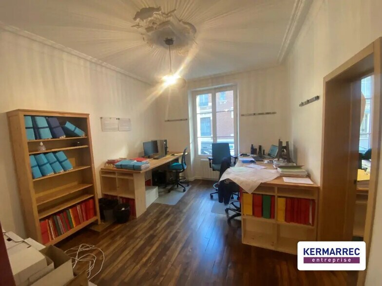 Office in Rennes for lease - Building Photo - Image 2 of 8