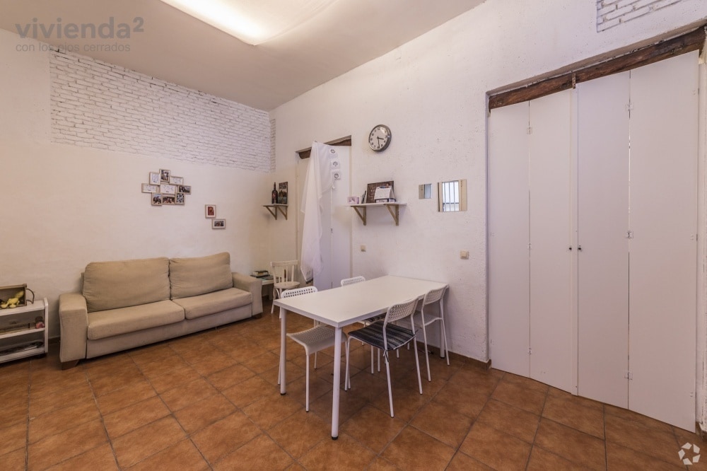 Madrid, MAD 28005 - Unit Puerta IN -  - Interior Photo - Image 1 of 5
