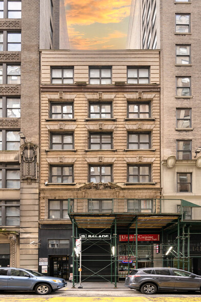 144 W 37th St, New York, NY for lease - Building Photo - Image 1 of 6