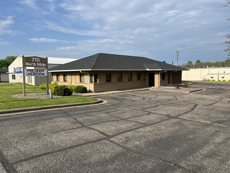 715 N Main St, River Falls, WI for lease - Building Photo - Image 1 of 21