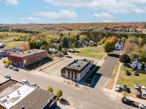 402 Washington Ave, Iron River, MI - aerial  map view