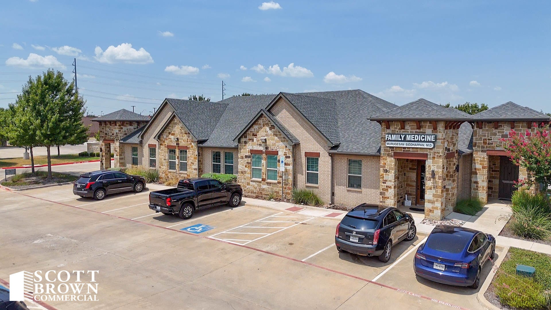 2214 Emery St, Denton, TX for lease Interior Photo- Image 1 of 15