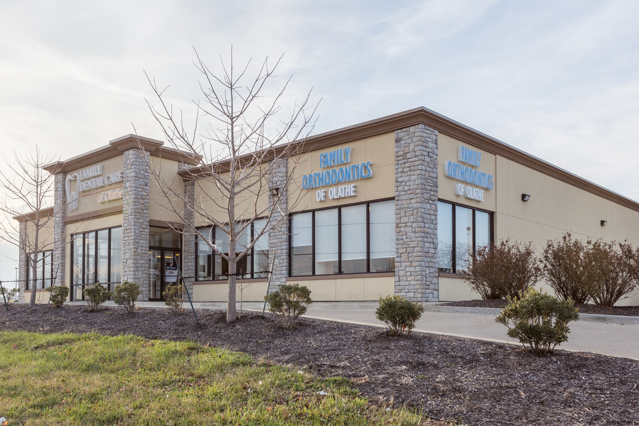 2001 E Santa Fe St, Olathe, KS for sale Building Photo- Image 1 of 1