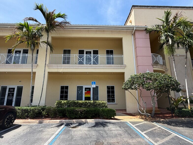 125 W Indiantown Rd, Jupiter, FL for lease - Building Photo - Image 3 of 4