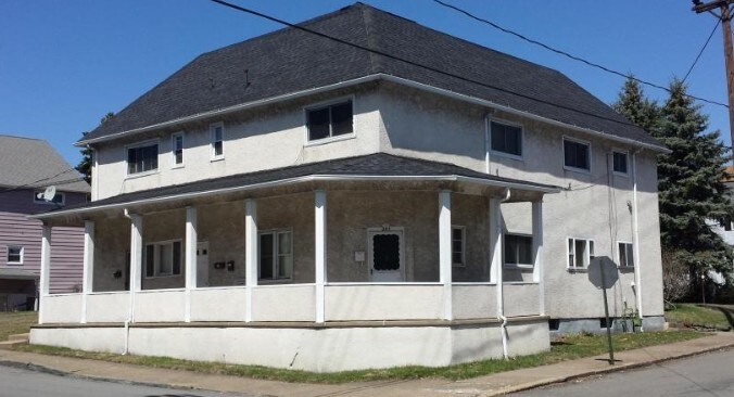 301 W Mary St, Old Forge, PA for sale Primary Photo- Image 1 of 1