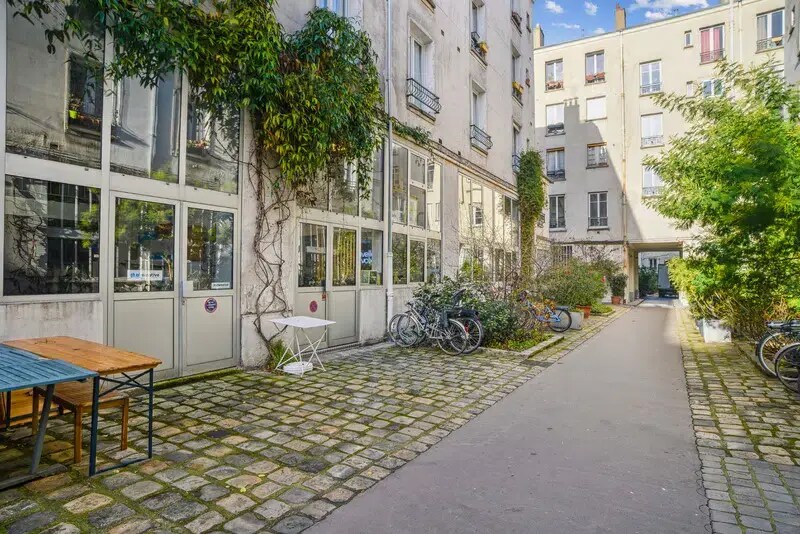 Office in Paris for lease Building Photo- Image 1 of 10